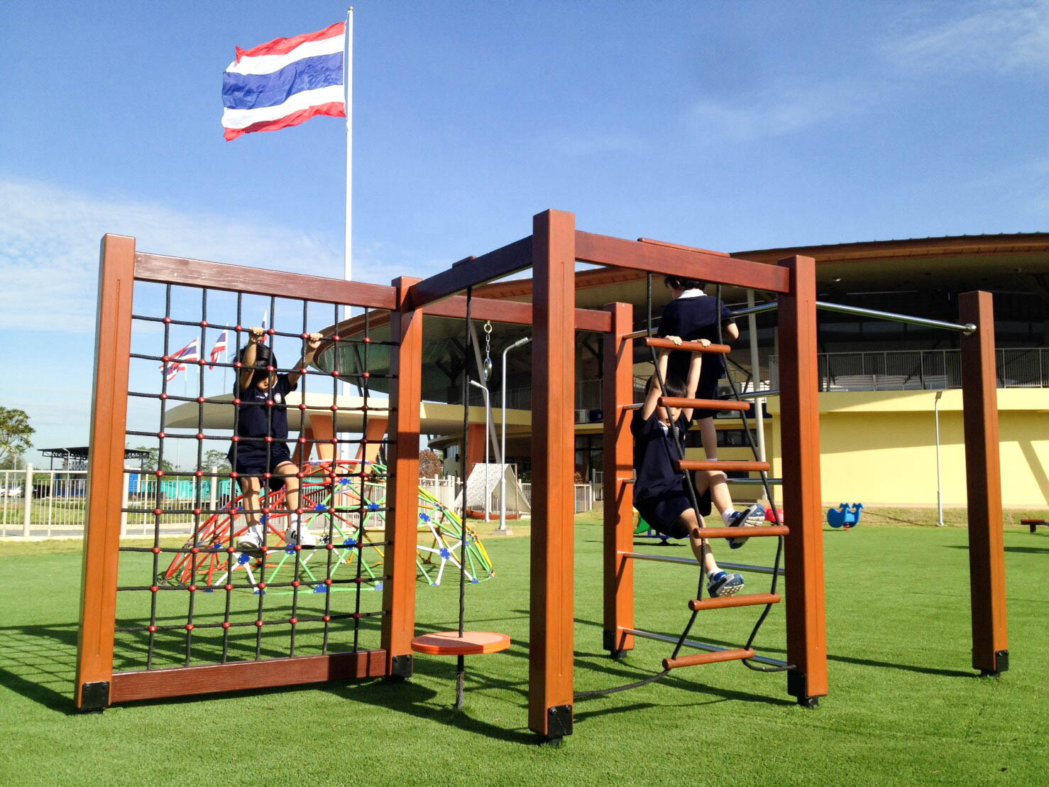 ไทยอินเตอร์เนชันแนลสกูล (TIS) ,โรงเรียน,นานาชาติ,โรงเรียนอินเตอร์,TIS, thai International School,โรงเรียนนานาชาติแห่งใหม่, หลักสูตรอเมริกัน, ไทยอินเตอร์เนชั่นแนลสกูล ,Thai International School, โรงเรียนนานาชาติแถวปทุมธานี, โรงเรียนนานาชาติแถวรังสืิต, โรงเรียนอินเตอร์แถวรังสิต, เด็กโรงเรียนอินเตอร์, เด็กโรงเรียนนานาชาติ, ค่าเทอมโรงเรียนไทยอินเตอร์เนชั่นแนลสกูล, ไทยอินเตอร์เนชั่นแนลสกูลอยู่ที่ไหน, โรงเรียนนานาชาติ, โรงเรียนนานาชาติ, แนะนำโรงเรียน, หลักสูตรโรงเรียนไทยอินเตอร์เนชั่นแนลสกูล, โรงเรียนนานาชาตินุ้ย สุจิรา, โรงเรียนอินเตอร์ นุ้ย สุจิรา