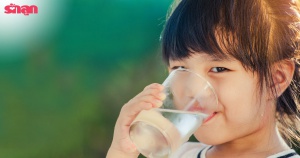 ให้เด็กดื่มน้ำมากขึ้น ช่วยกระตุ้นการทำงานของสมองได้เป็นอย่างดี
